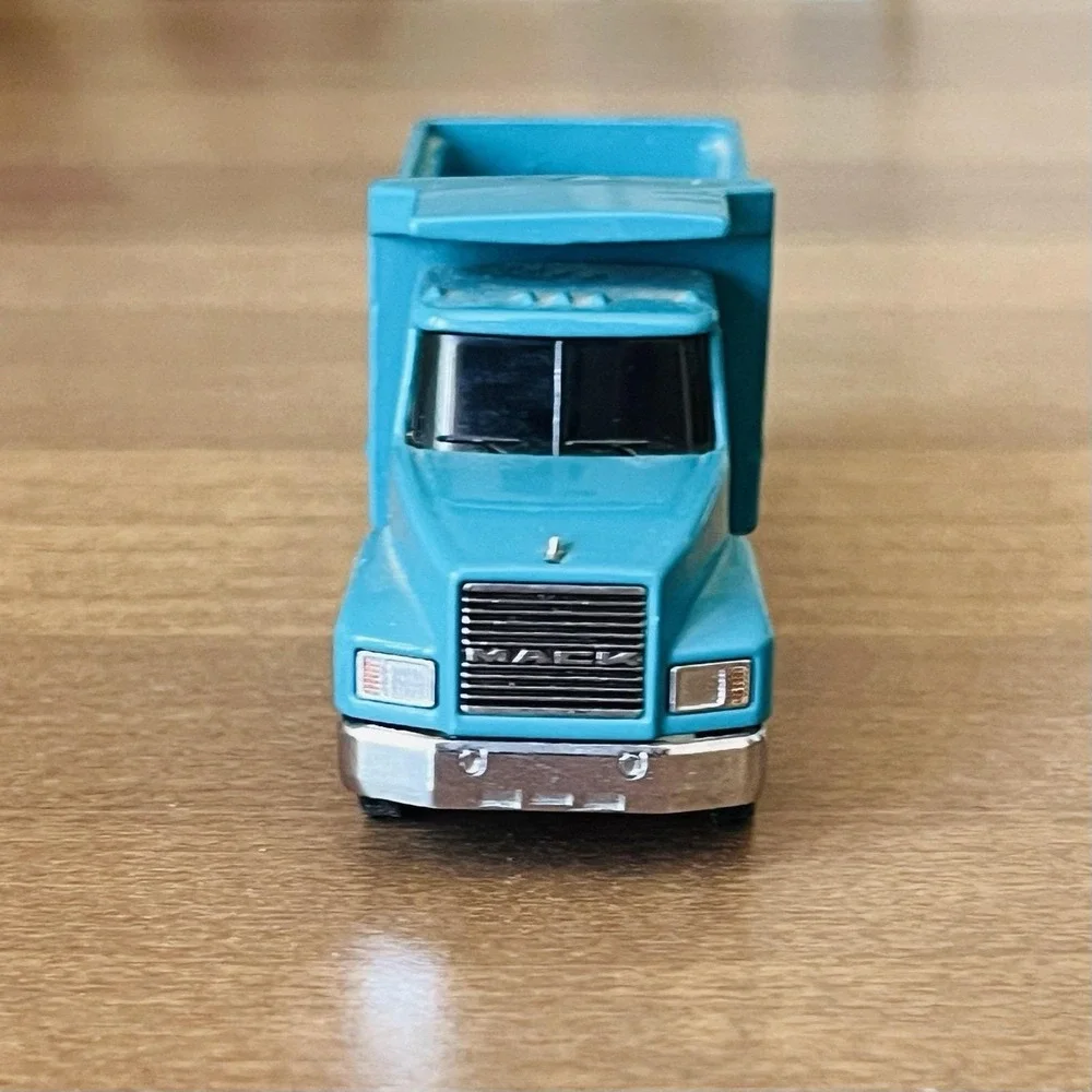 Vintage PENJOY Mack Truck CH600 Model Dump Truck 1/64 Scale First Production '96